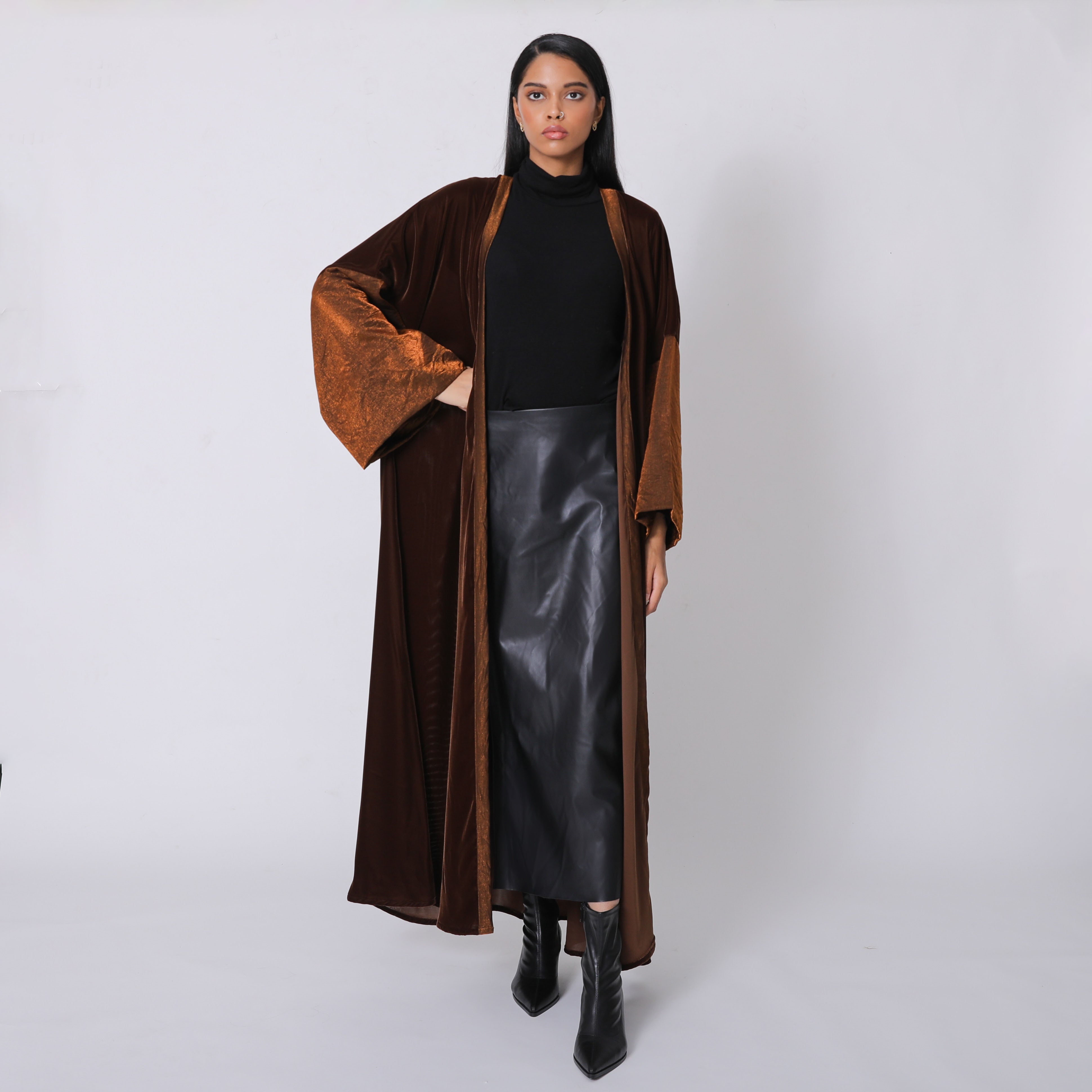 Lamé Velvet Abaya